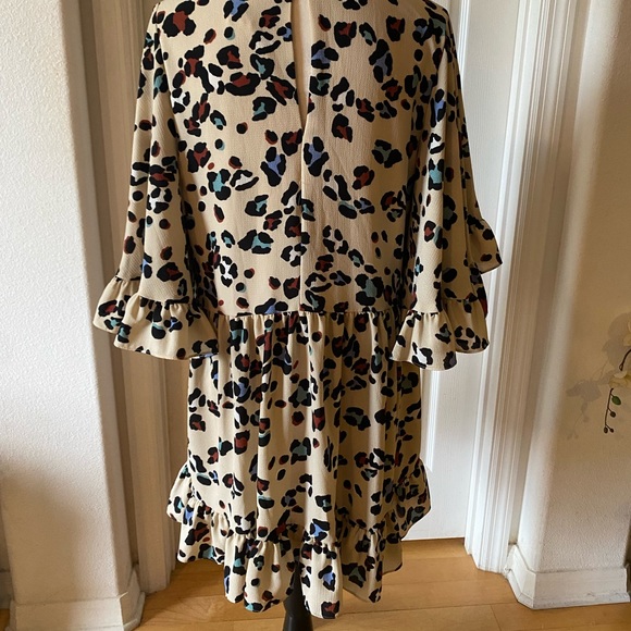 Leopard 🐾 Batwing Boutique Mini Dress Size Medium - Picture 7 of 10